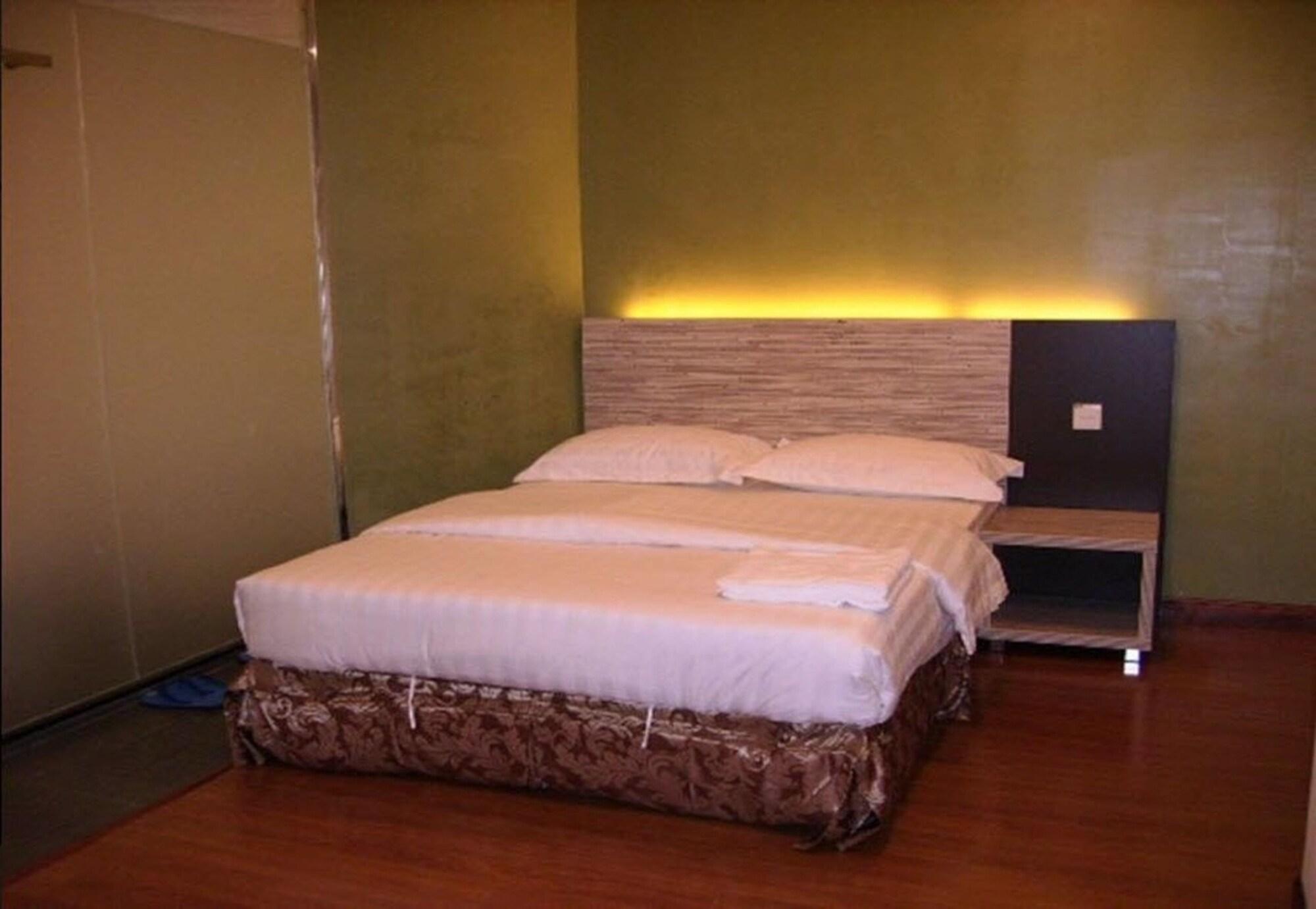 Lbs Hotel Черас Екстериор снимка
