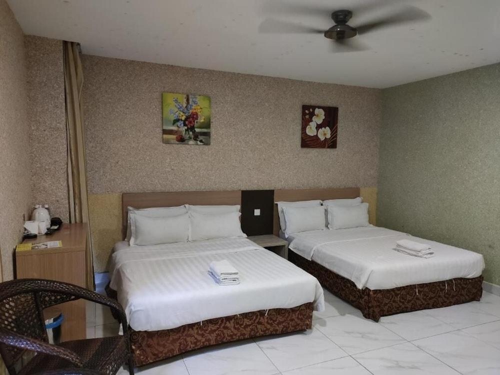 Lbs Hotel Черас Екстериор снимка
