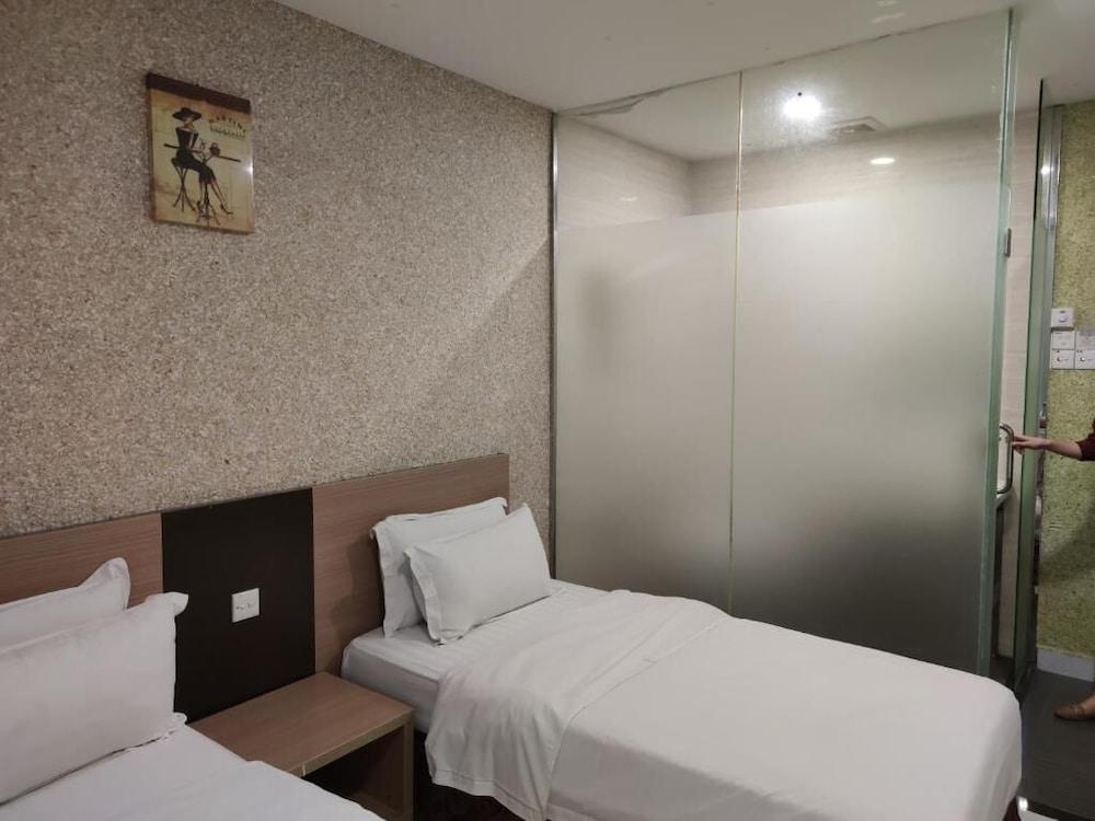 Lbs Hotel Черас Екстериор снимка