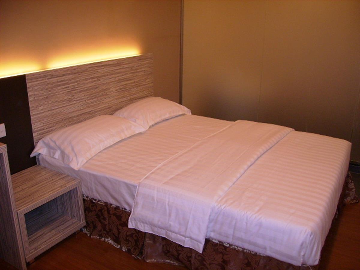 Lbs Hotel Черас Екстериор снимка